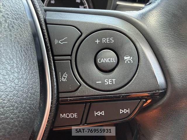 Toyota HARRIER 2024-04 8366103-22
