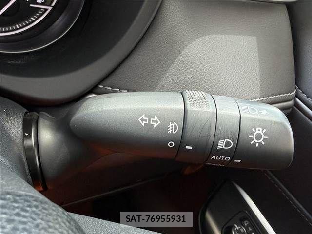 Toyota HARRIER 2024-04 8366103-24