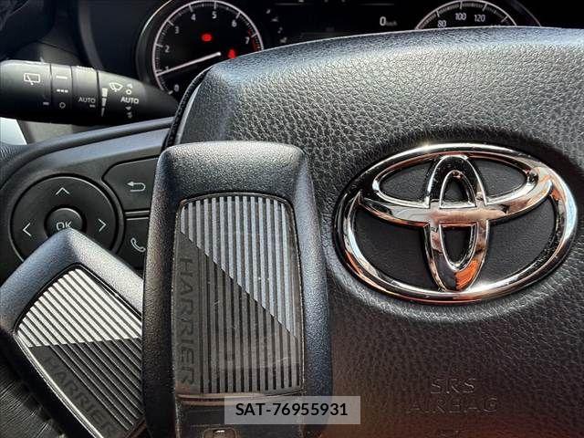 Toyota HARRIER 2024-04 8366103-6