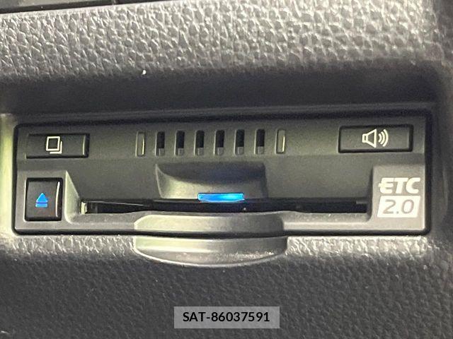 Toyota HARRIER 2020-09 8366107-5