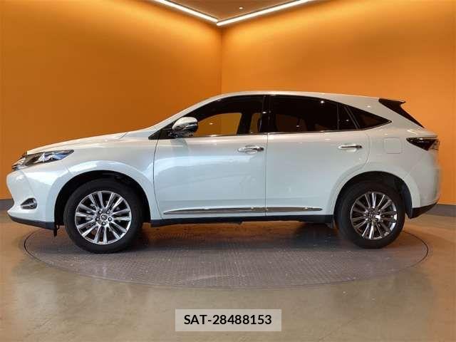 Toyota HARRIER 2016-12 8366121-8
