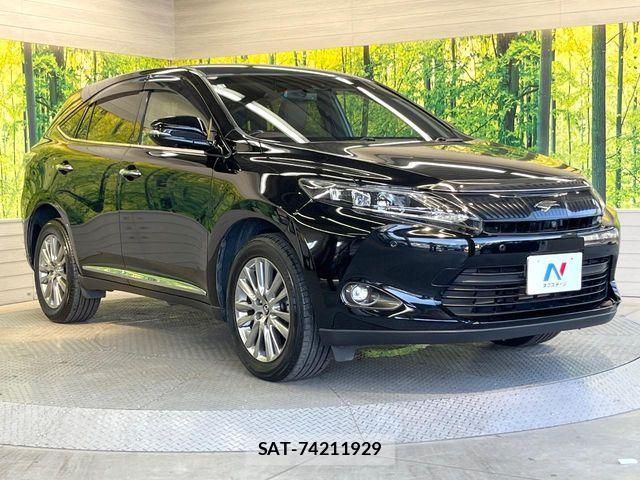Toyota HARRIER 2017-01 8366110-15
