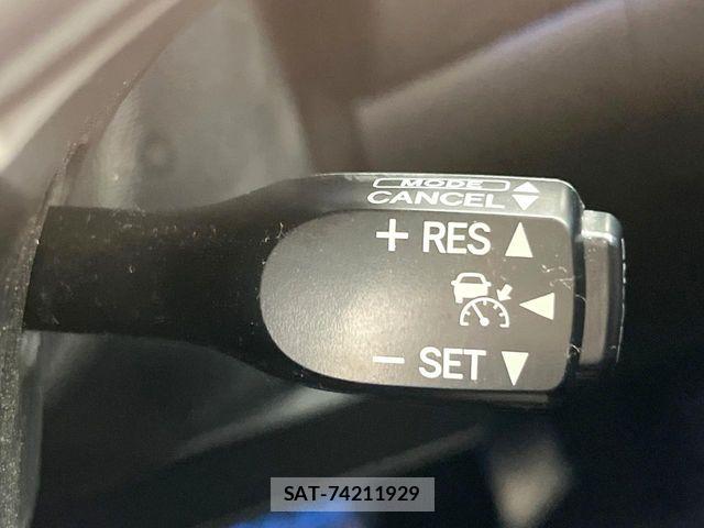 Toyota HARRIER 2017-01 8366110-4