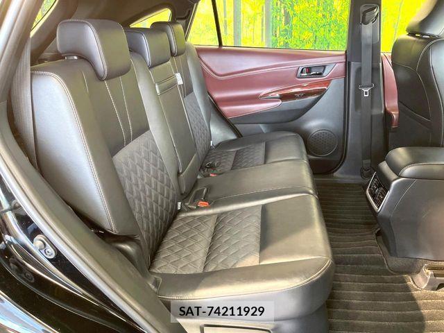 Toyota HARRIER 2017-01 8366110-8