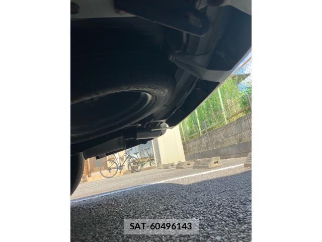 Toyota HARRIER 2005-06 8366130-9