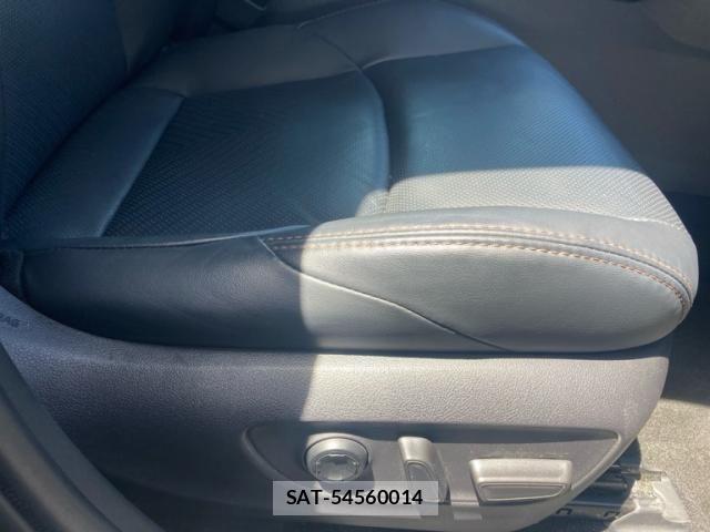 Toyota HARRIER 2020-09 8366098-17