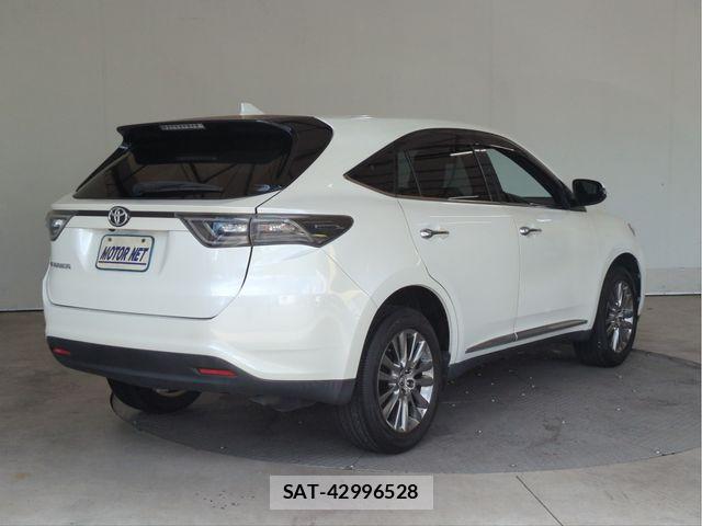 Toyota HARRIER 2014-03 8366124-1