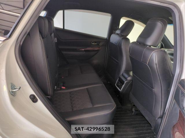 Toyota HARRIER 2014-03 8366124-26