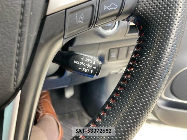 Toyota HARRIER 2017-06 8366111-9