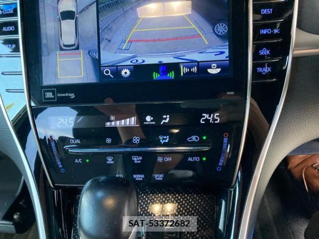 Toyota HARRIER 2017-06 8366111-12