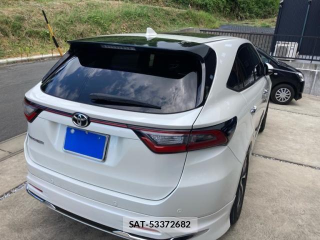 Toyota HARRIER 2017-06 8366111-2