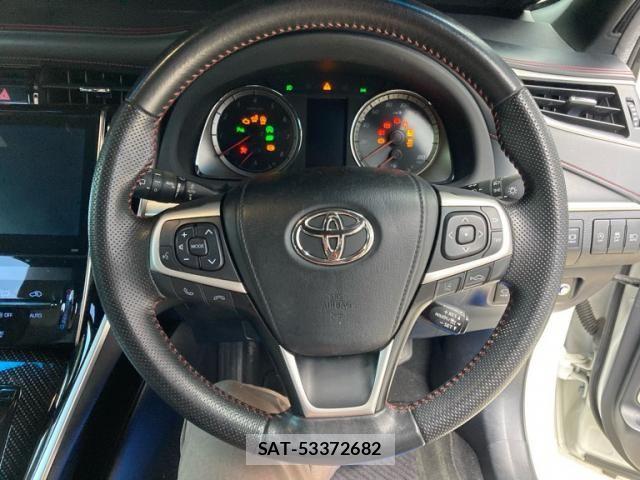 Toyota HARRIER 2017-06 8366111-8