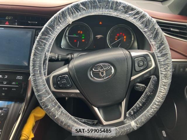Toyota HARRIER 2018-03 8366115-13