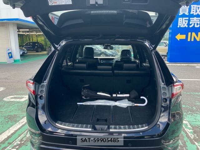 Toyota HARRIER 2018-03 8366115-21
