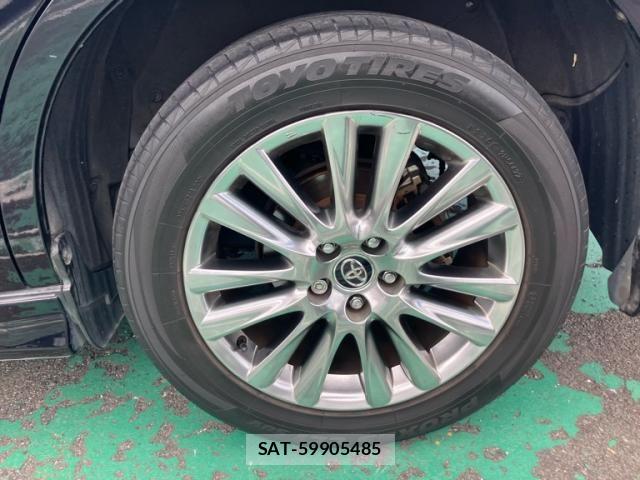 Toyota HARRIER 2018-03 8366115-6