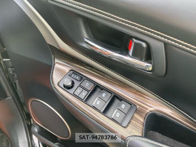 Toyota HARRIER 2015-10 8366125-12