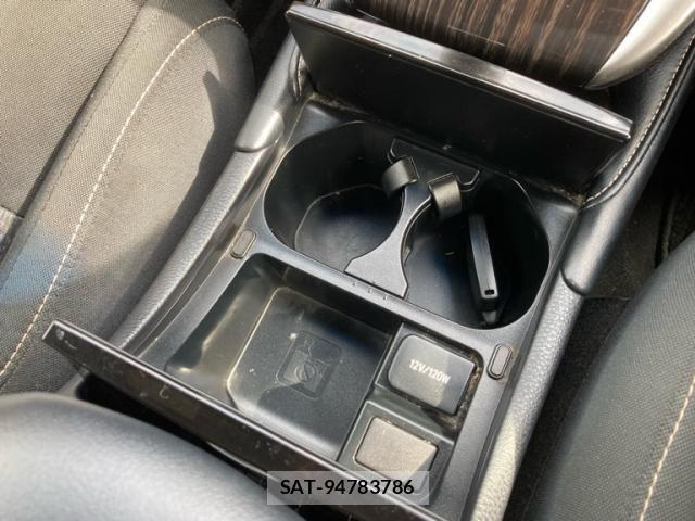 Toyota HARRIER 2015-10 8366125-21