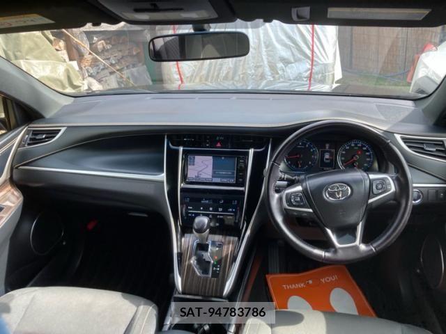 Toyota HARRIER 2015-10 8366125-24