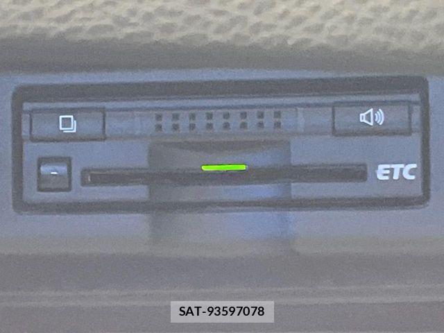 Toyota HARRIER 2014-10 8366123-5