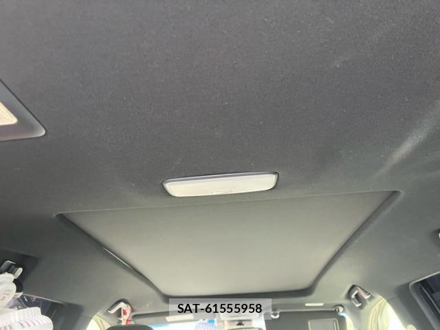 Toyota HARRIER 2019-03 8366104-12