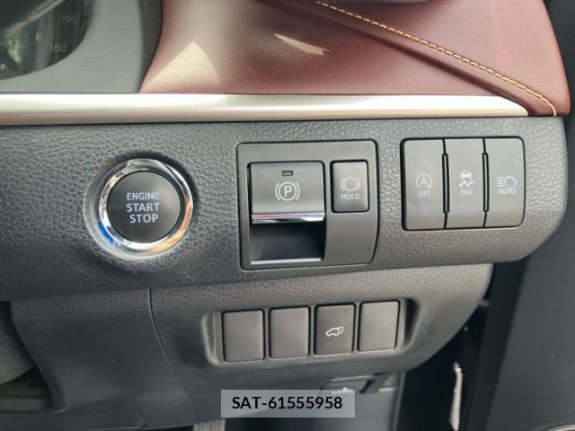 Toyota HARRIER 2019-03 8366104-17