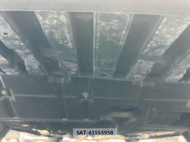 Toyota HARRIER 2019-03 8366104-6