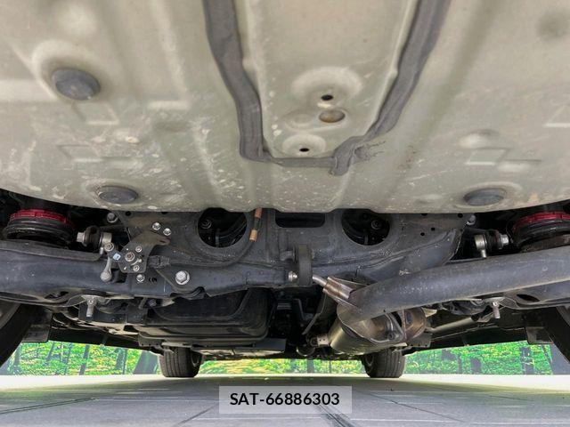 Toyota HARRIER 2018-01 8366106-18