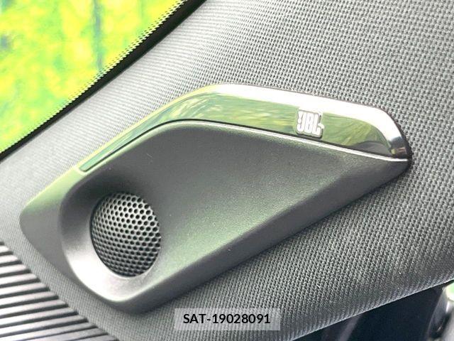 Toyota HARRIER 2021-08 8366101-4