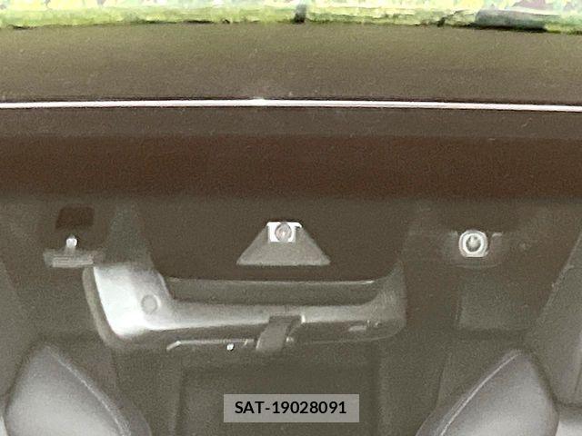 Toyota HARRIER 2021-08 8366101-6