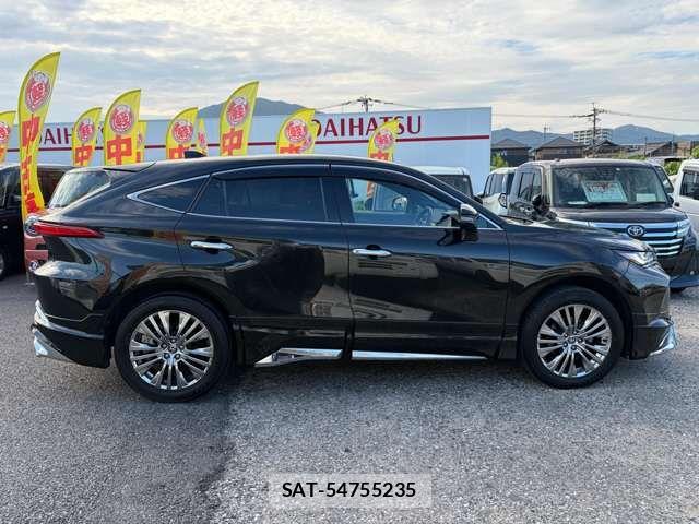 Toyota HARRIER 2023-05 8366092-4