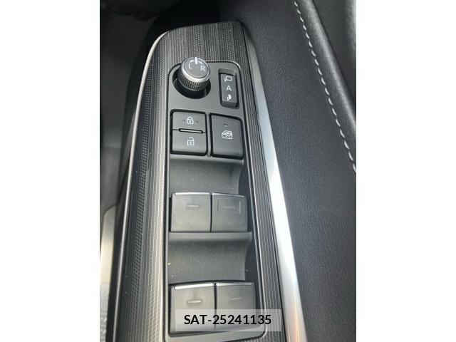 Toyota HARRIER 2023-09 8366093-14