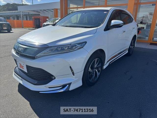 Toyota HARRIER 2017-11 8366112-9