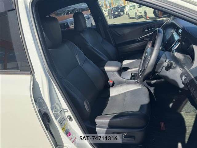 Toyota HARRIER 2017-11 8366112-15