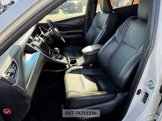 Toyota HARRIER 2017-11 8366112-17