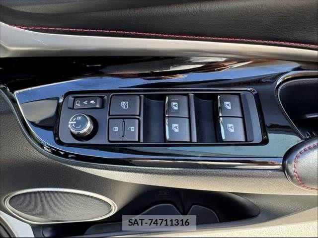 Toyota HARRIER 2017-11 8366112-20