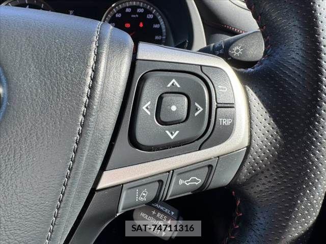 Toyota HARRIER 2017-11 8366112-22