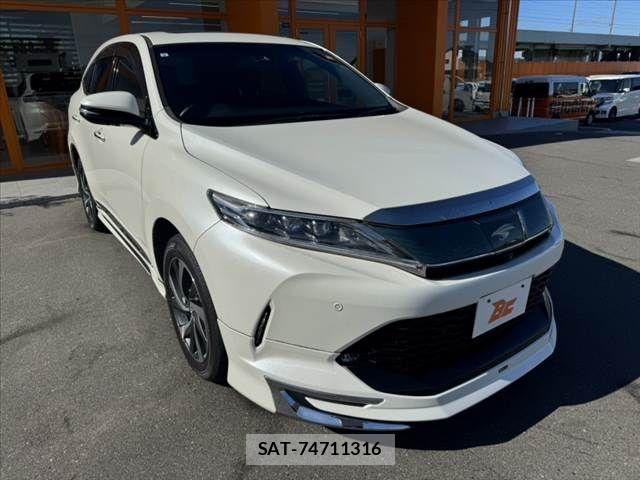 Toyota HARRIER 2017-11 8366112-7