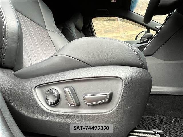 Toyota HARRIER 2021-06 8366090-11