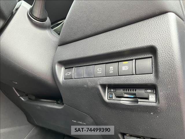 Toyota HARRIER 2021-06 8366090-19