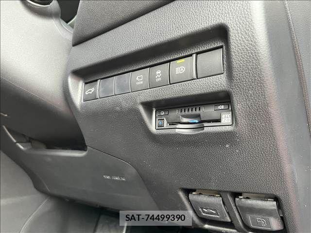 Toyota HARRIER 2021-06 8366090-20