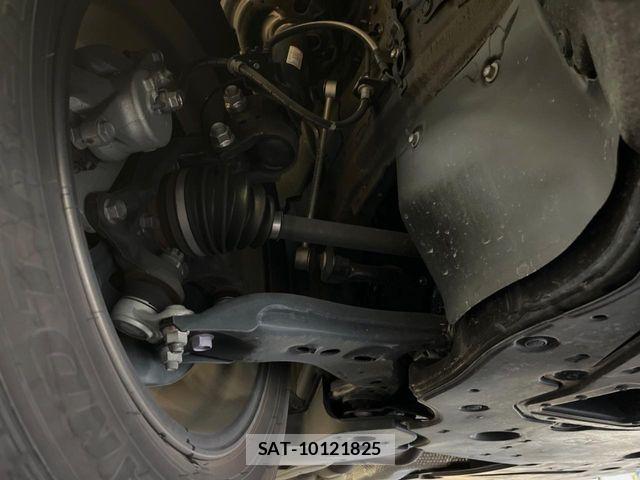 Toyota HARRIER 2023-02 8366100-19