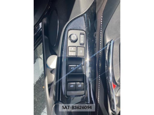 Toyota HARRIER 2020-03 8366108-16