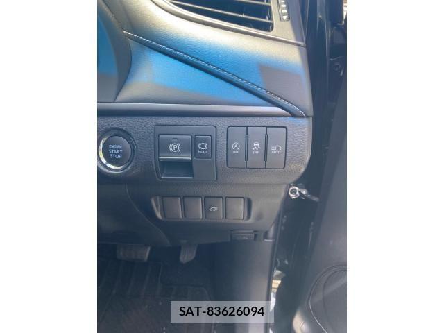 Toyota HARRIER 2020-03 8366108-17