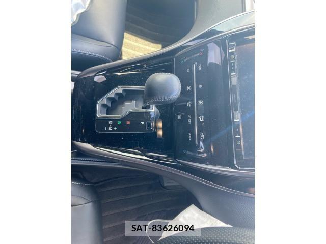 Toyota HARRIER 2020-03 8366108-19
