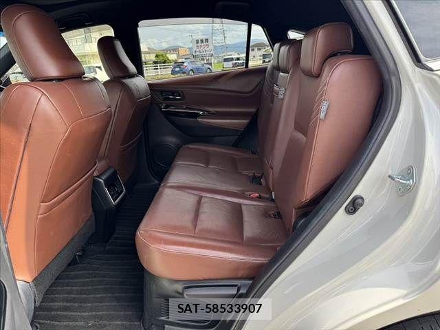 Toyota HARRIER 2019-08 8366113-18