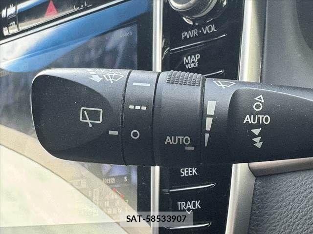 Toyota HARRIER 2019-08 8366113-23