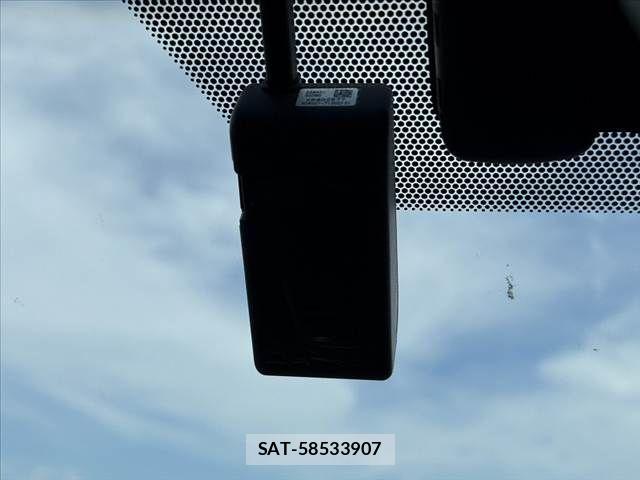 Toyota HARRIER 2019-08 8366113-5