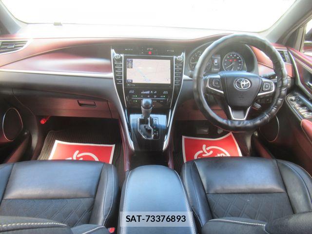 Toyota HARRIER 2017-12 8366114-1
