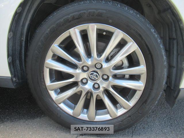 Toyota HARRIER 2017-12 8366114-24