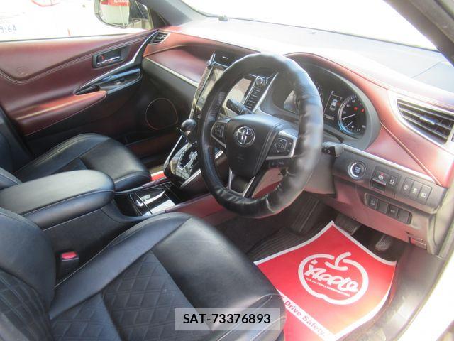 Toyota HARRIER 2017-12 8366114-5
